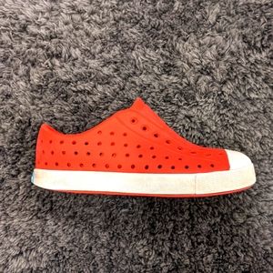 Native Jefferson - Red Size C12
